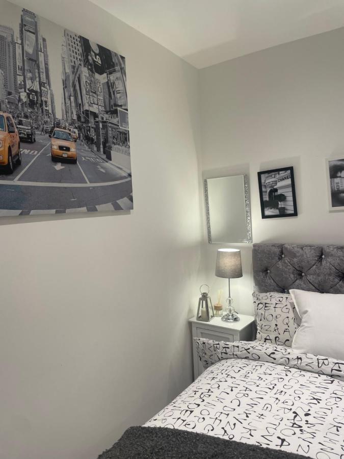 3G Homes Dagenham Luaran gambar
